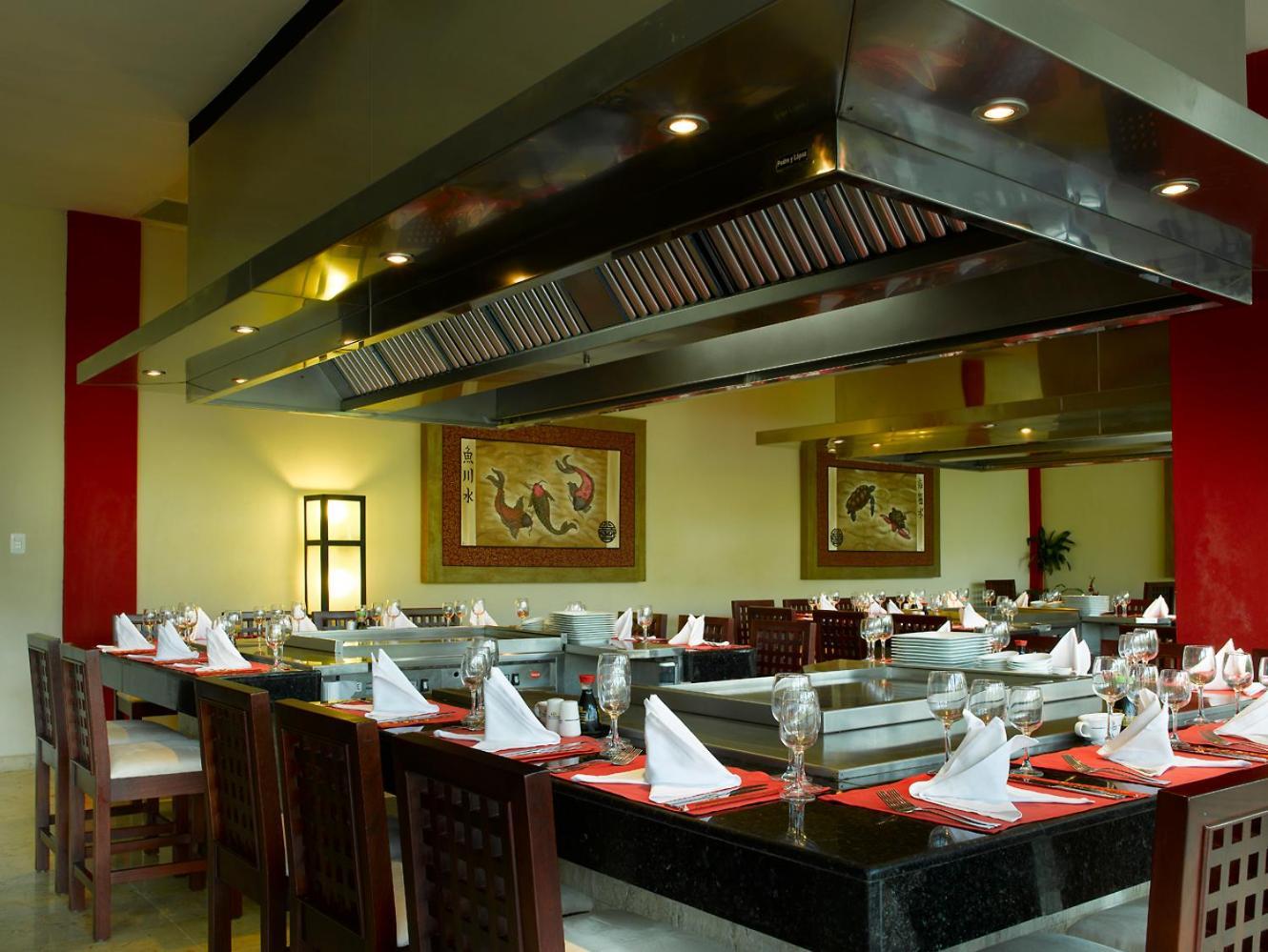 Grand Palladium &
